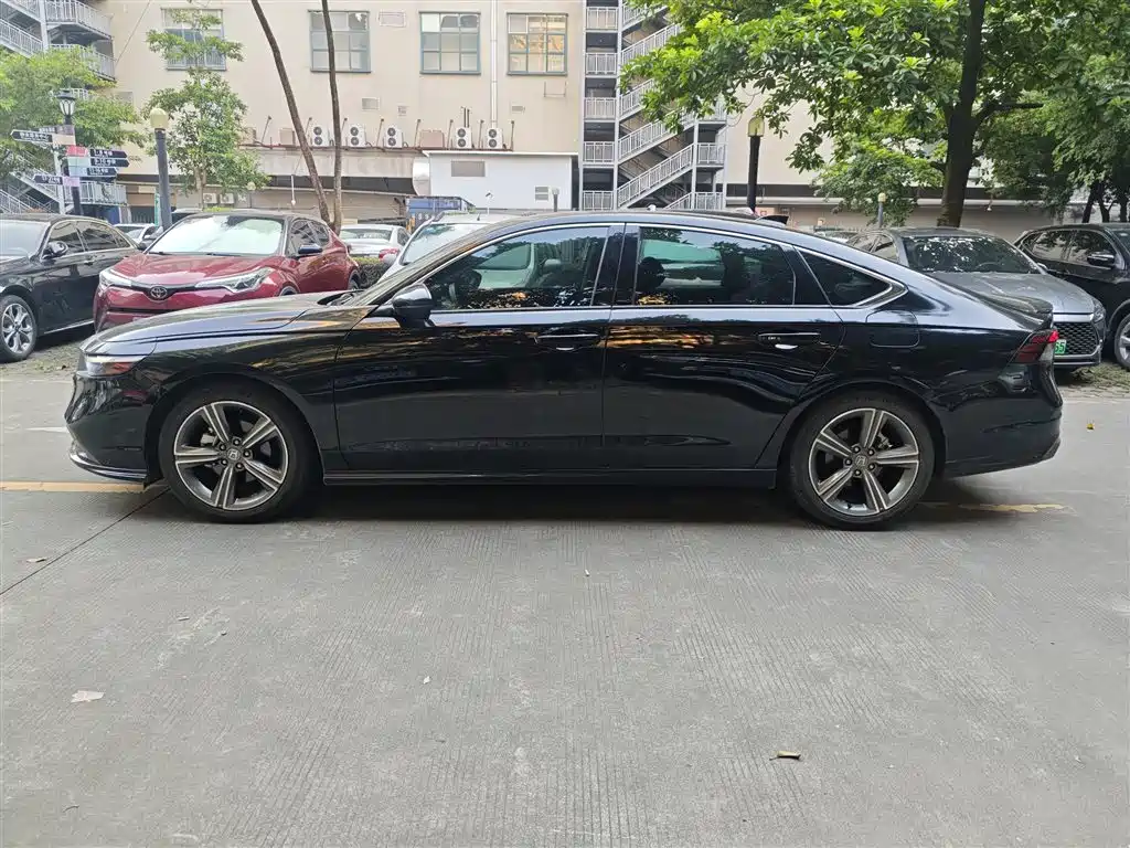 Honda Accord — миниатюра 3