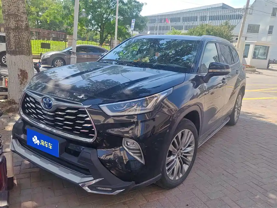 Toyota Highlander 2022 Hybrid 2.5L 4WD Premium Edition 7 seats