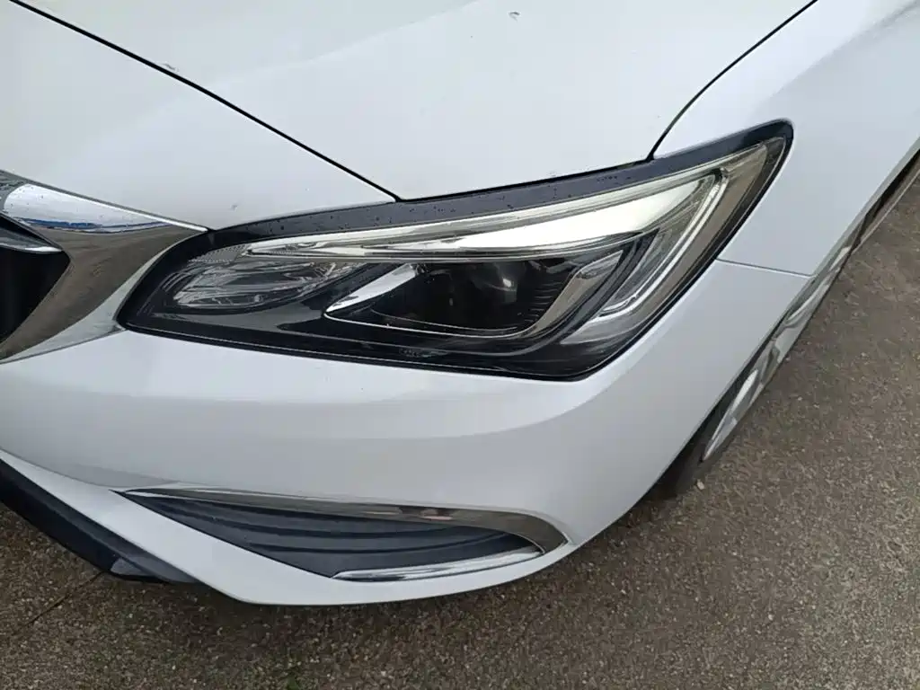 Buick Verano — миниатюра 24