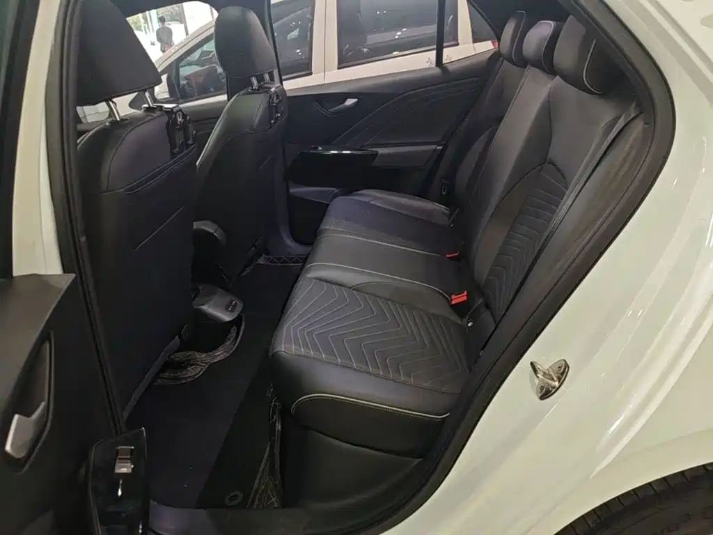 Volkswagen ID.3 — миниатюра 17