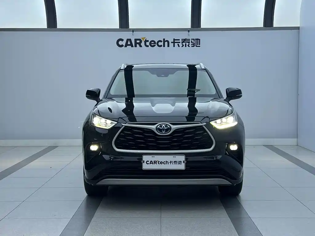 Toyota Highlander — миниатюра 2