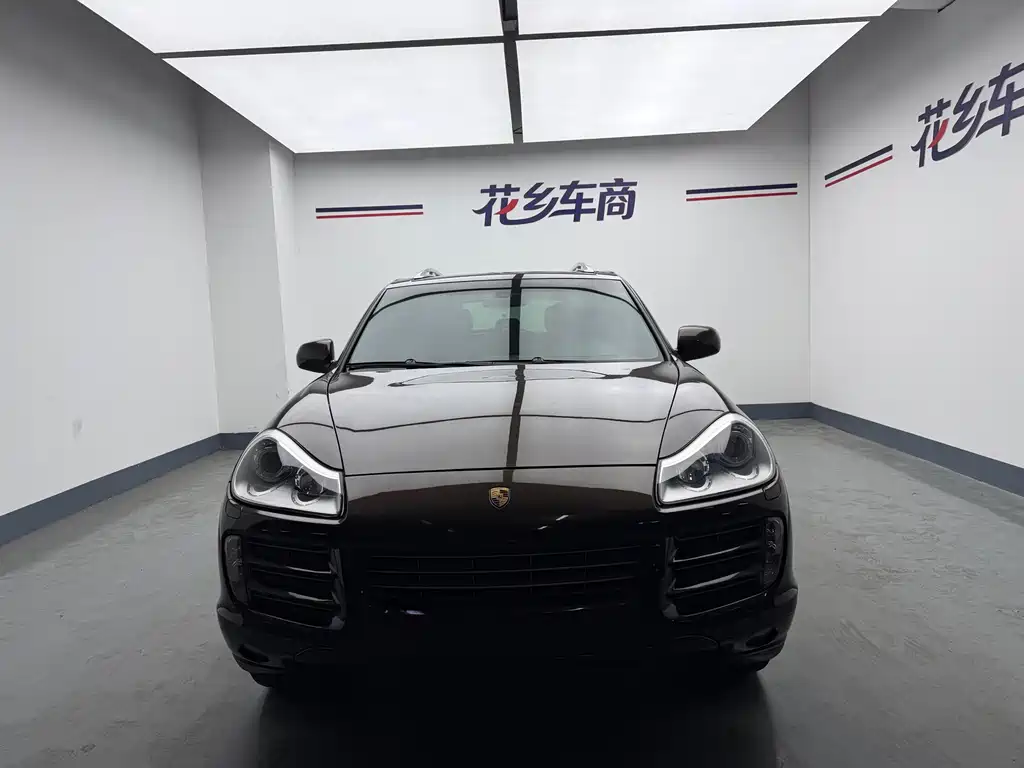 Porsche Cayenne — миниатюра 3