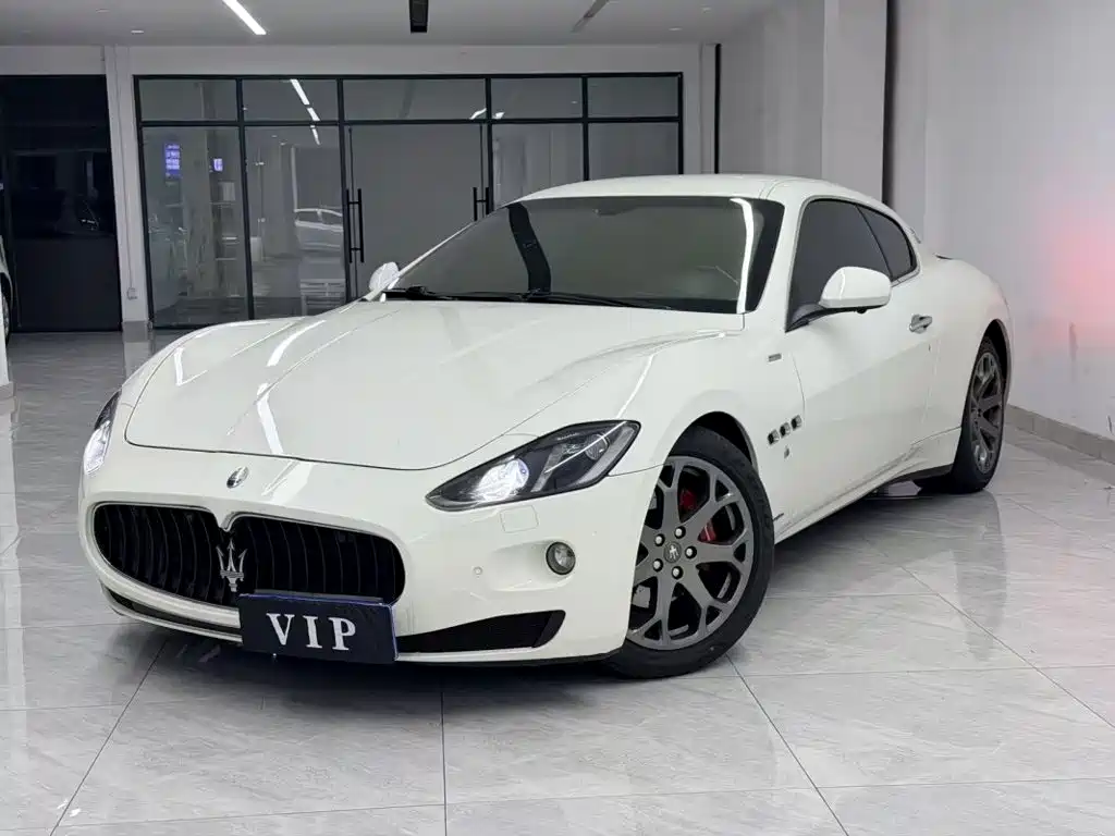 Maserati GranTurismo — миниатюра 2
