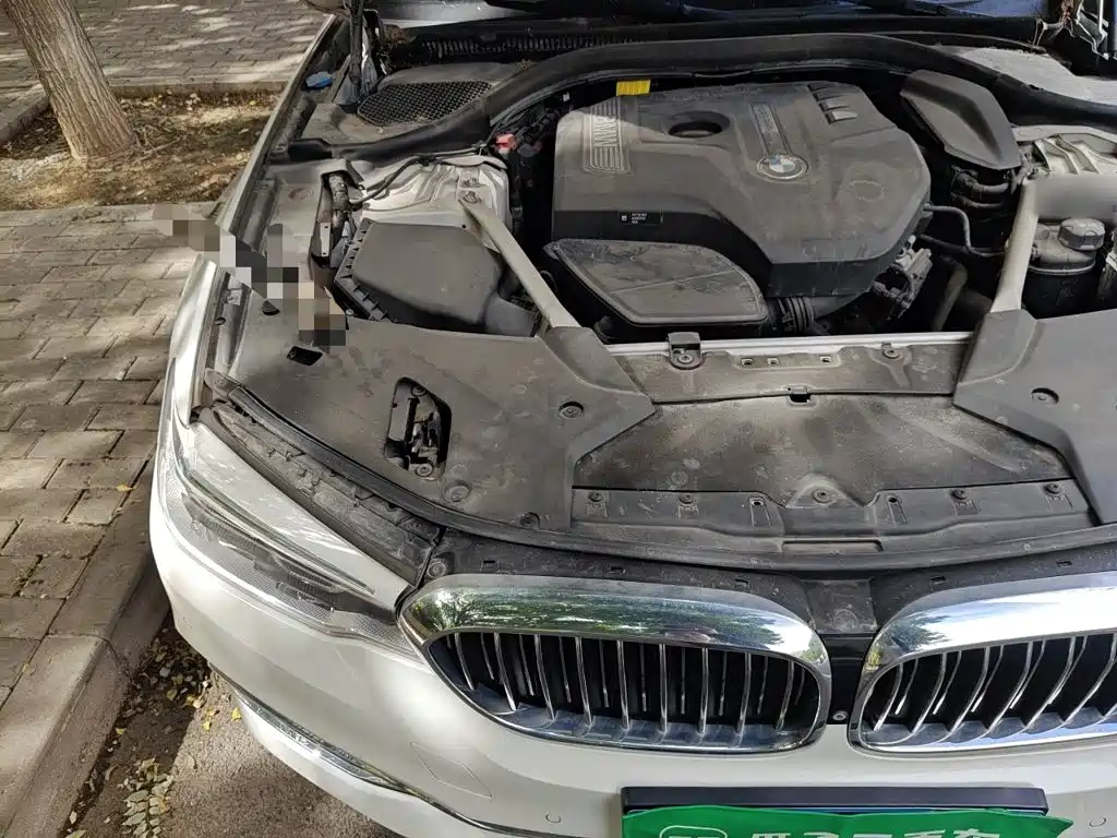 BMW 5 Series — миниатюра 19