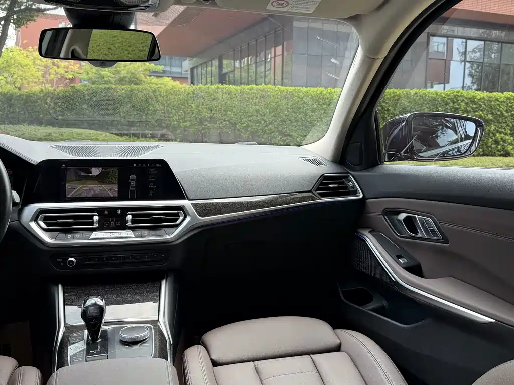 BMW 3 Series — миниатюра 14