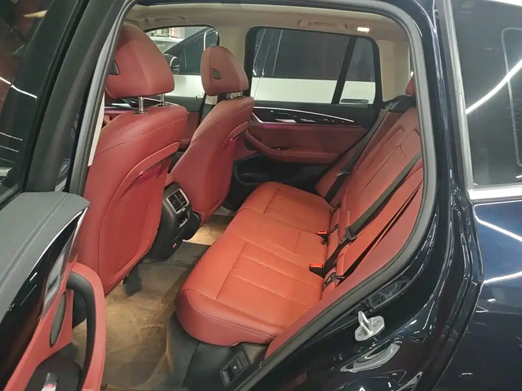 BMW iX3 — миниатюра 17