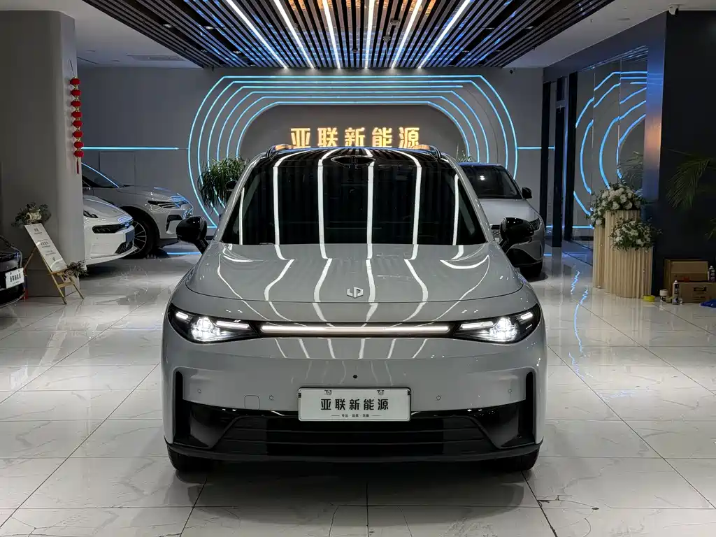 Leapmotor Leapmotor C16 — миниатюра 2