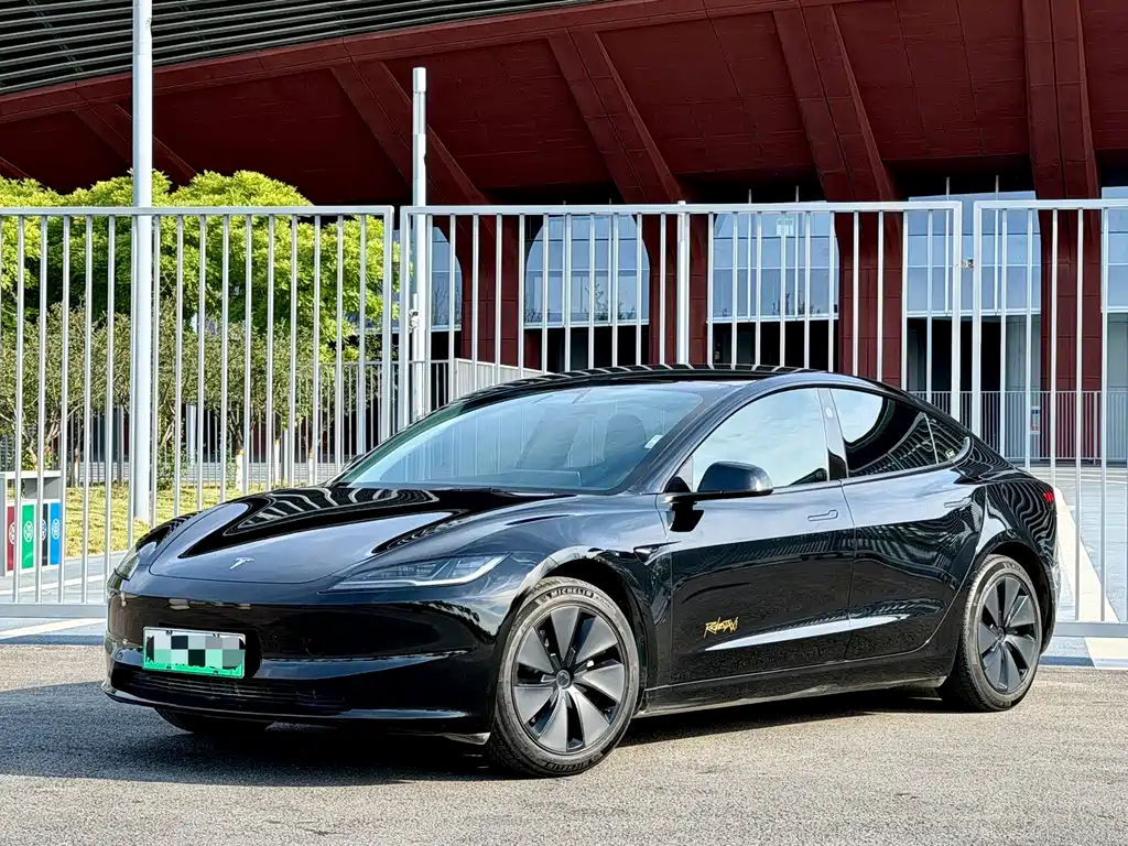 Tesla Model 3 2023 RWD Drive Dynamic Edition