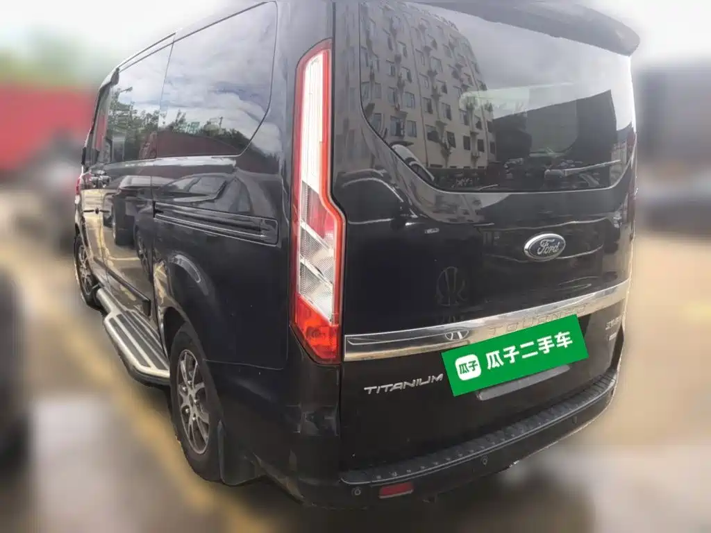 Ford Tourneo — миниатюра 4