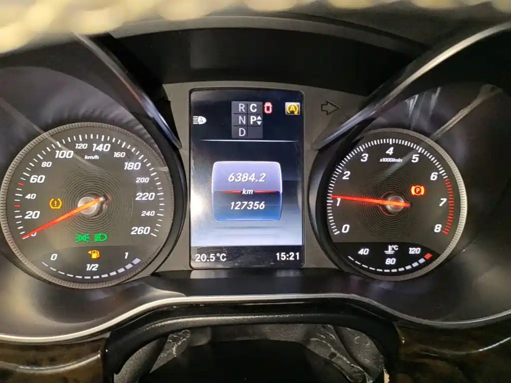 Mercedes-Benz V-Class — миниатюра 12