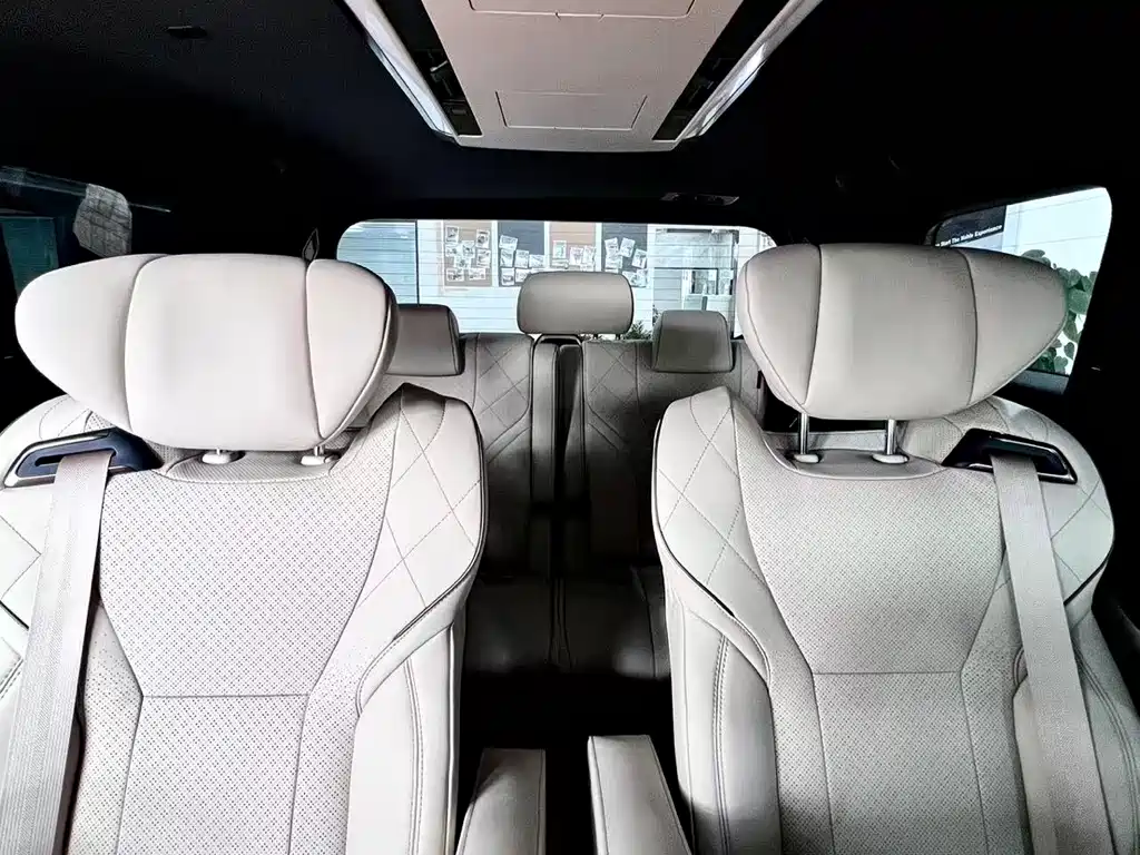 Toyota Alphard - фото 13