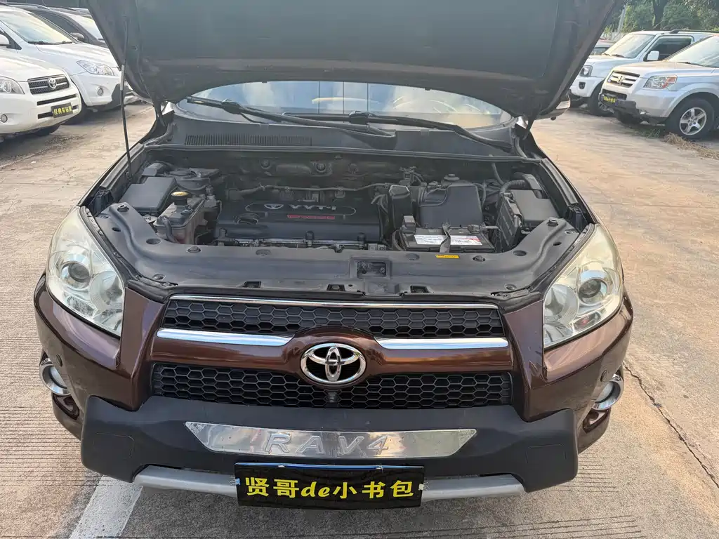 Toyota RAV4 — миниатюра 12