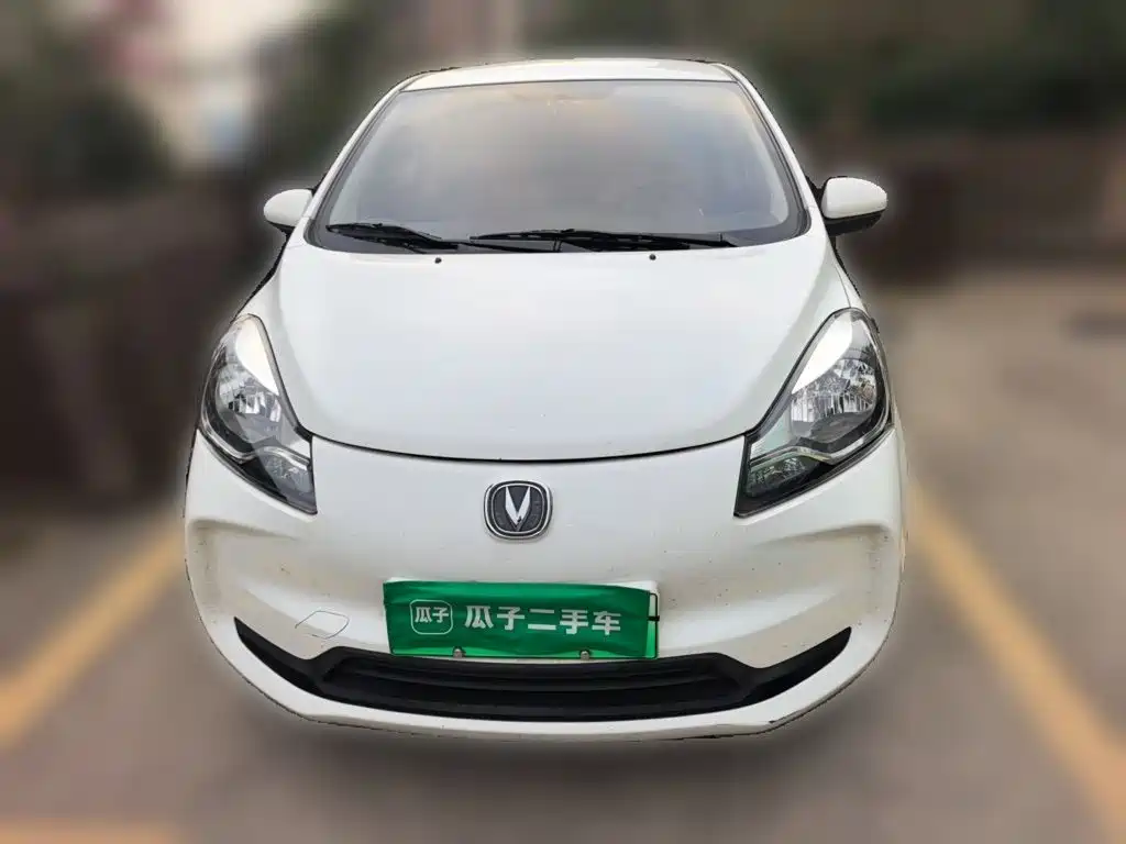 Changan Benben E-Star — миниатюра 2