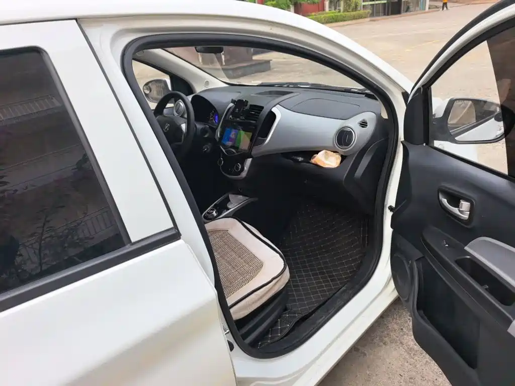 Changan Benben E-Star — миниатюра 19