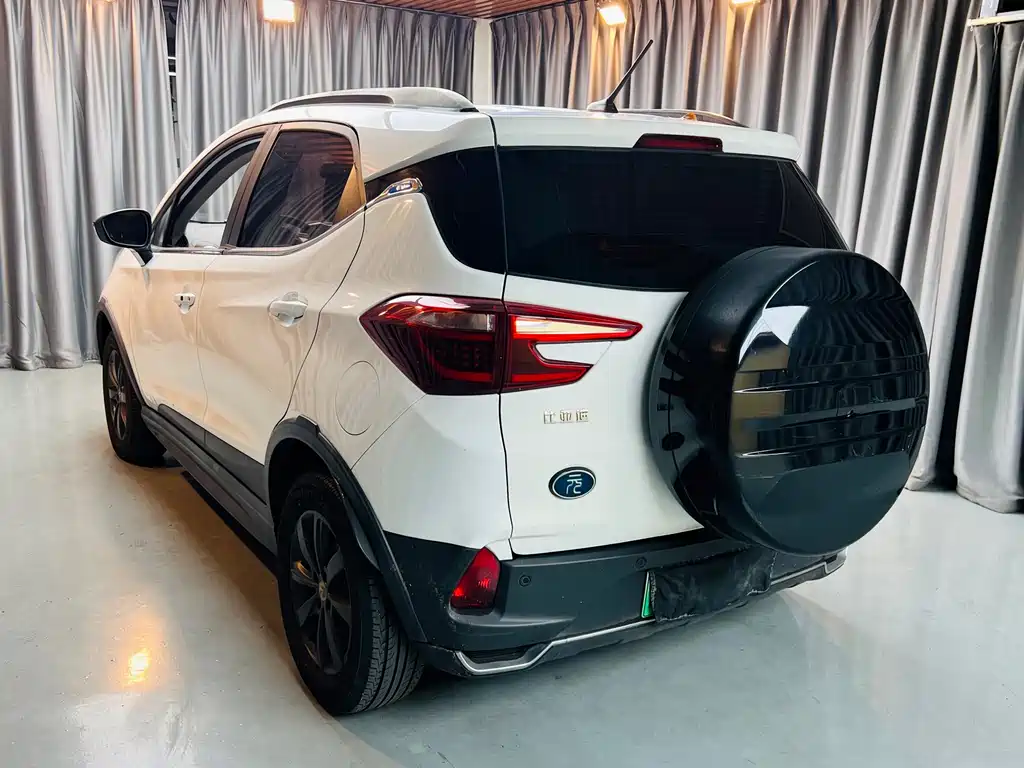 BYD Yuan EV — миниатюра 5