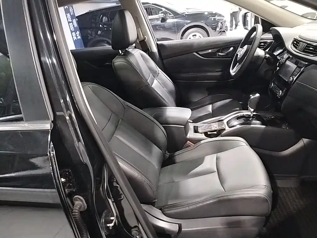 Nissan X-Trail — миниатюра 25