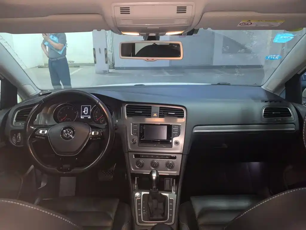 Volkswagen Golf — миниатюра 6