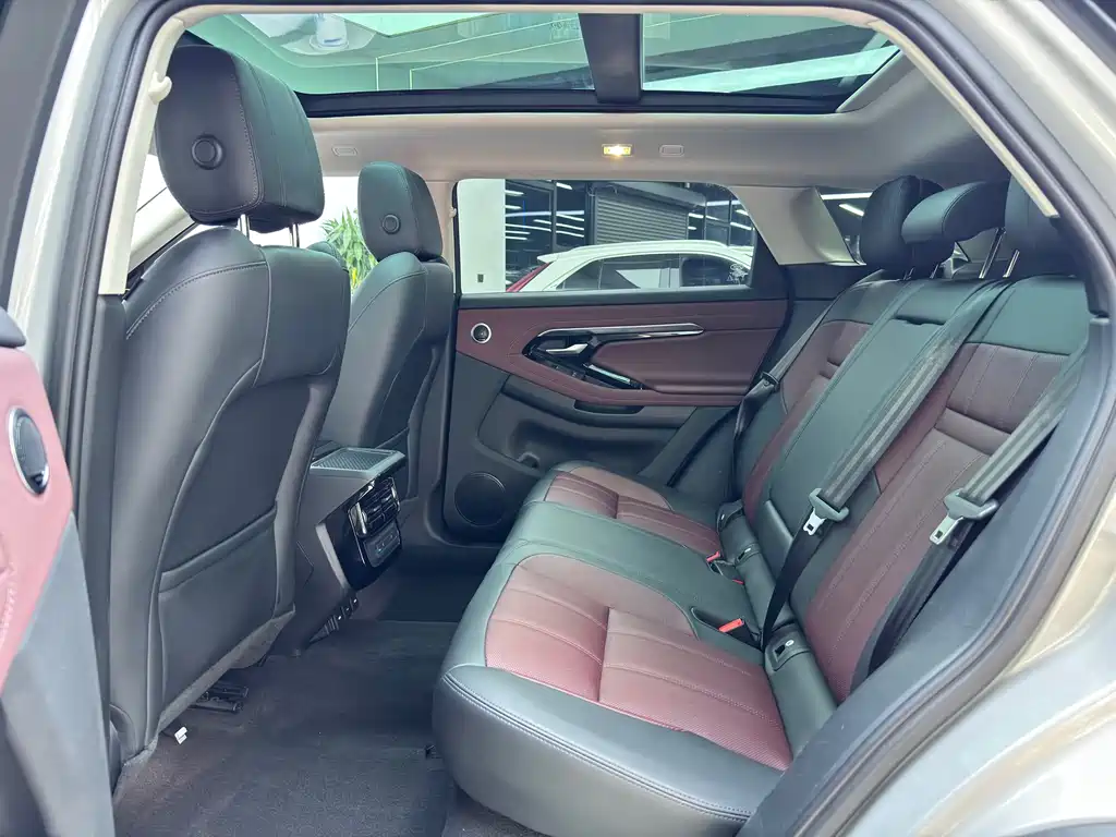 Land Rover Evoque — миниатюра 6