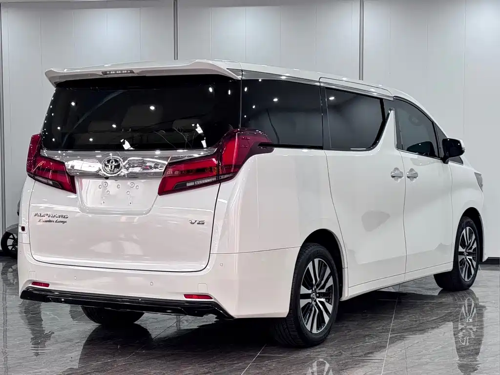 Toyota Alphard 2018 3.5L Luxury