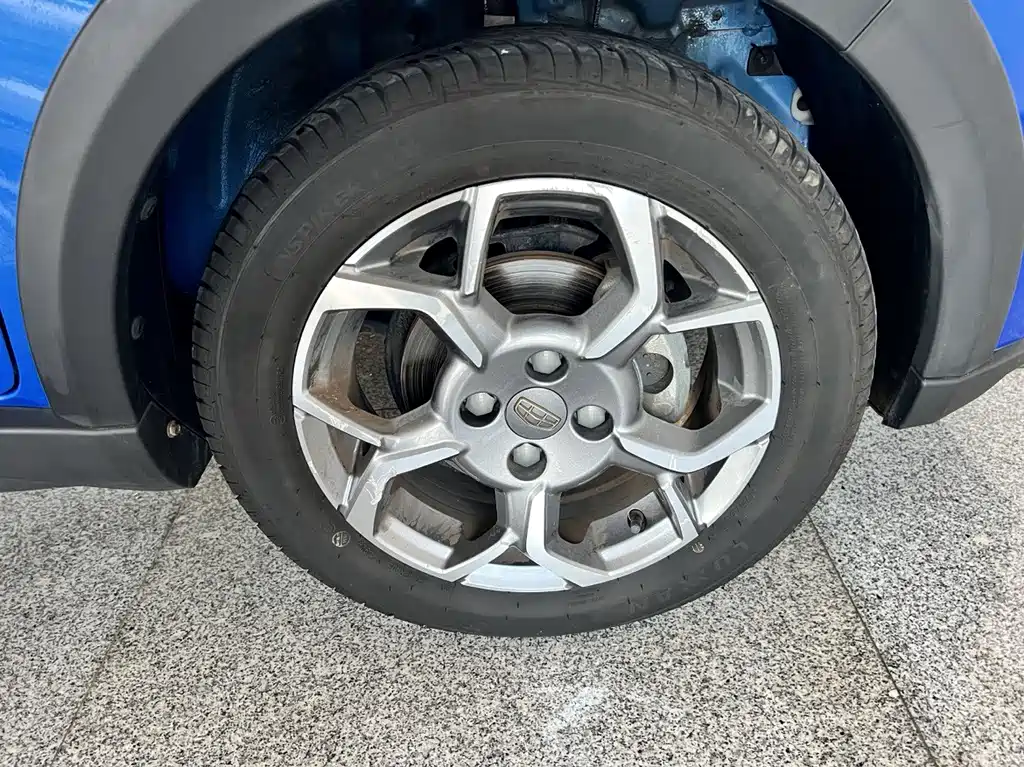 Geely Vision X1 — миниатюра 23