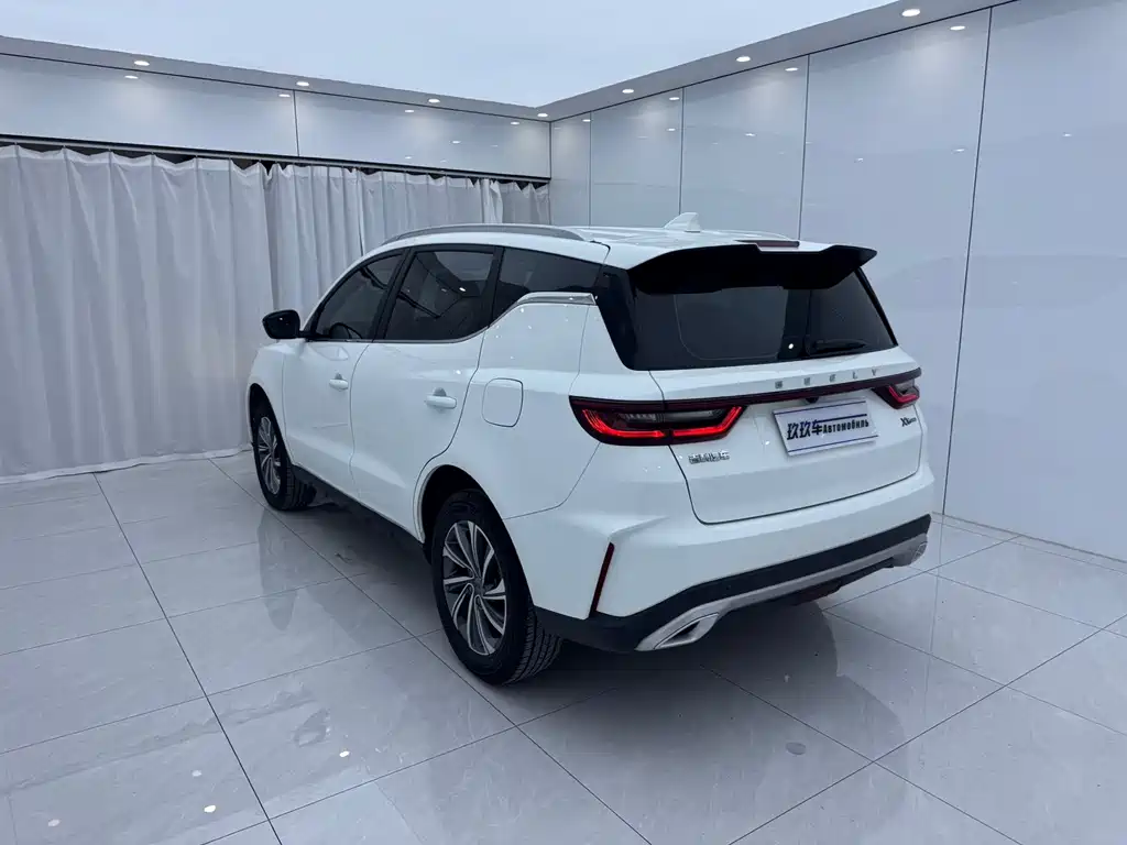 Geely Vision X6 — миниатюра 6