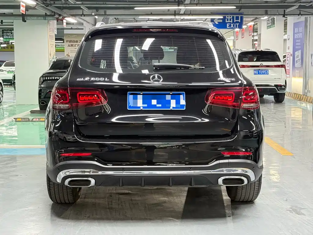 MERCEDES-BENZ GLC