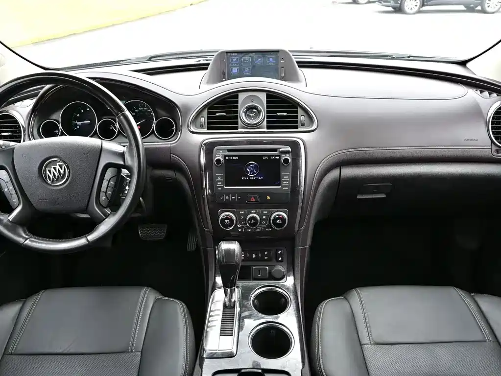 Buick Enclave — миниатюра 4