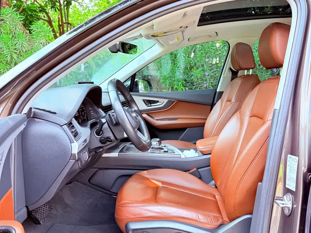 Audi Q7 — миниатюра 12