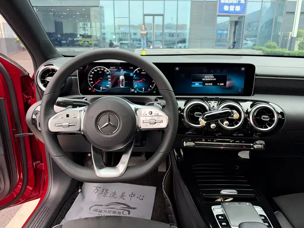 Mercedes-Benz A-Class — миниатюра 12