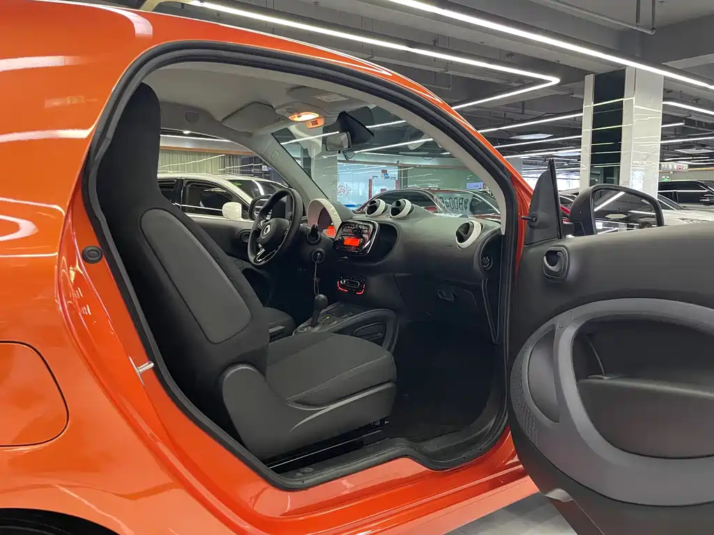smart Smart Fortwo — миниатюра 13