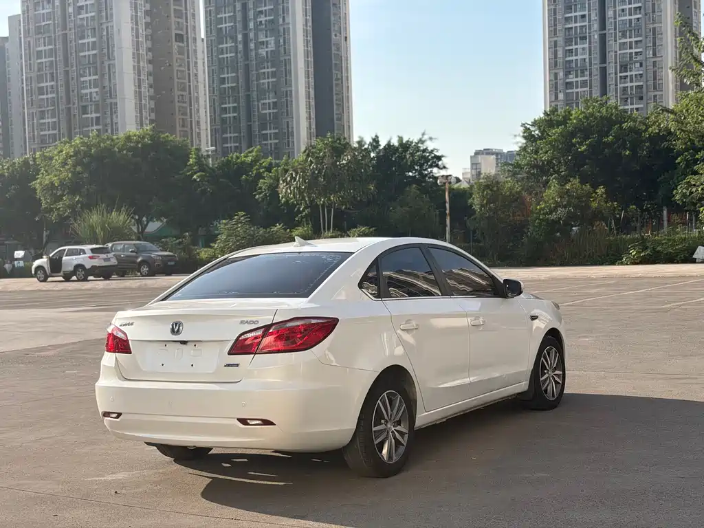 Changan Eado — миниатюра 9