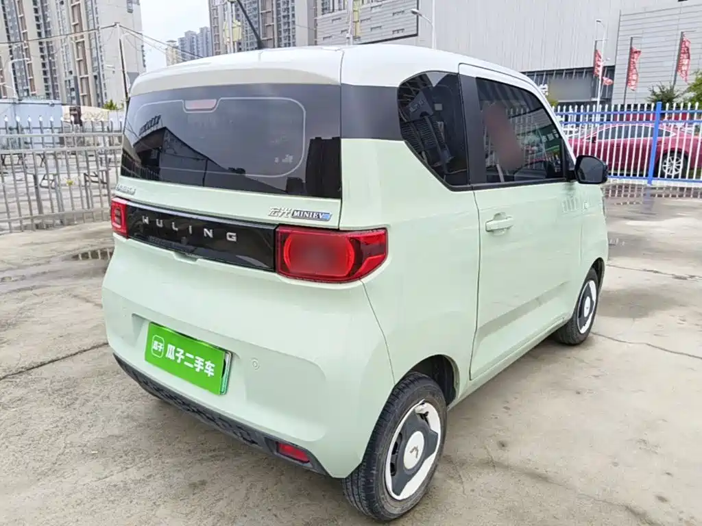 Wuling MINIEV — миниатюра 7