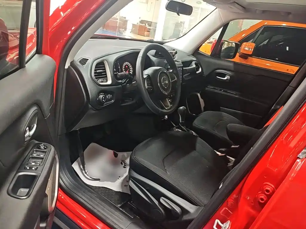 Jeep Renegade — миниатюра 16