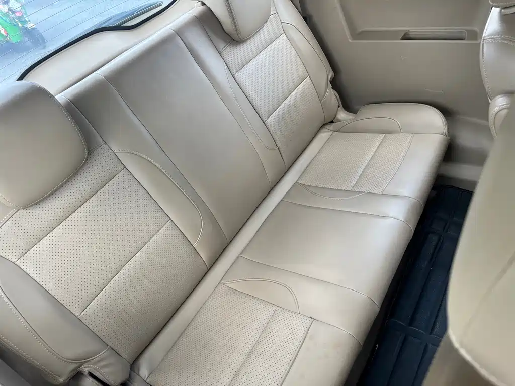 Wuling Hongguang — миниатюра 10