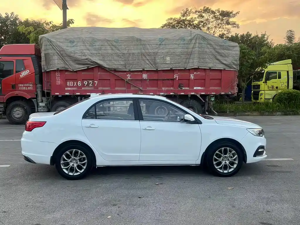 Geely Vision — миниатюра 7