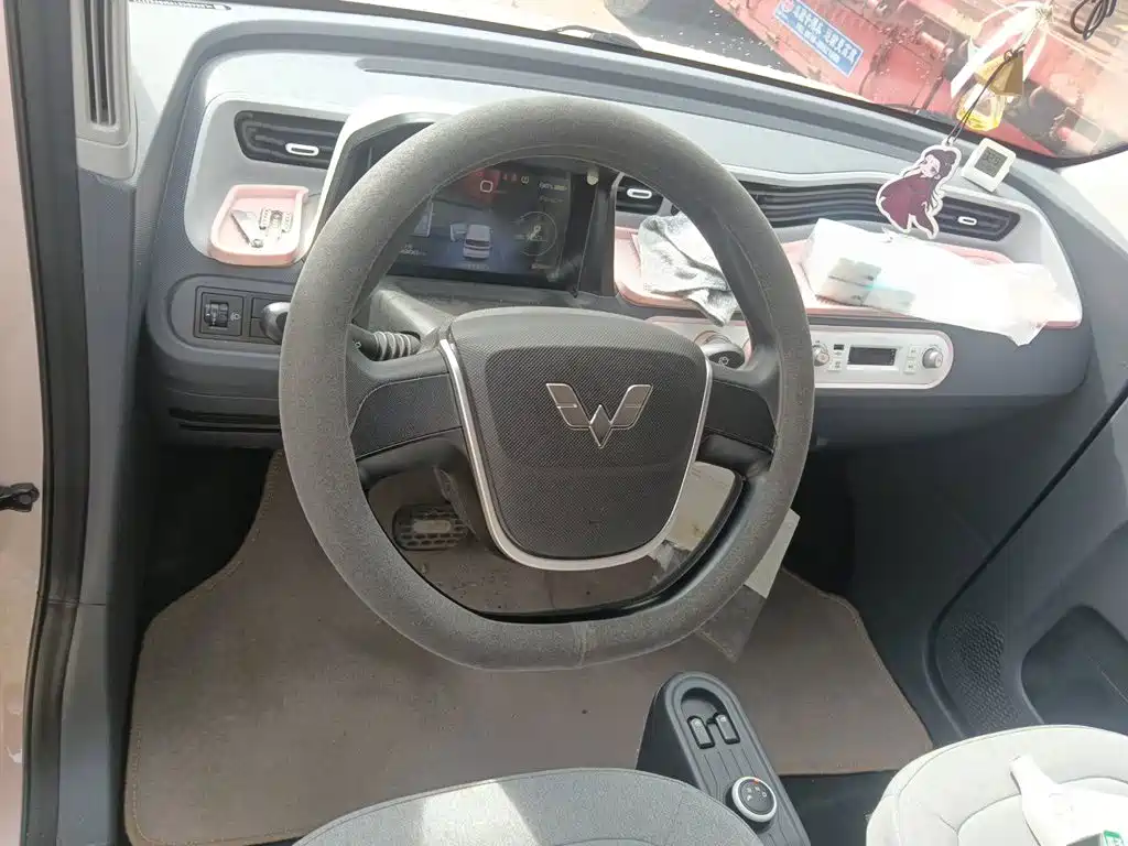 Wuling MINIEV — миниатюра 3