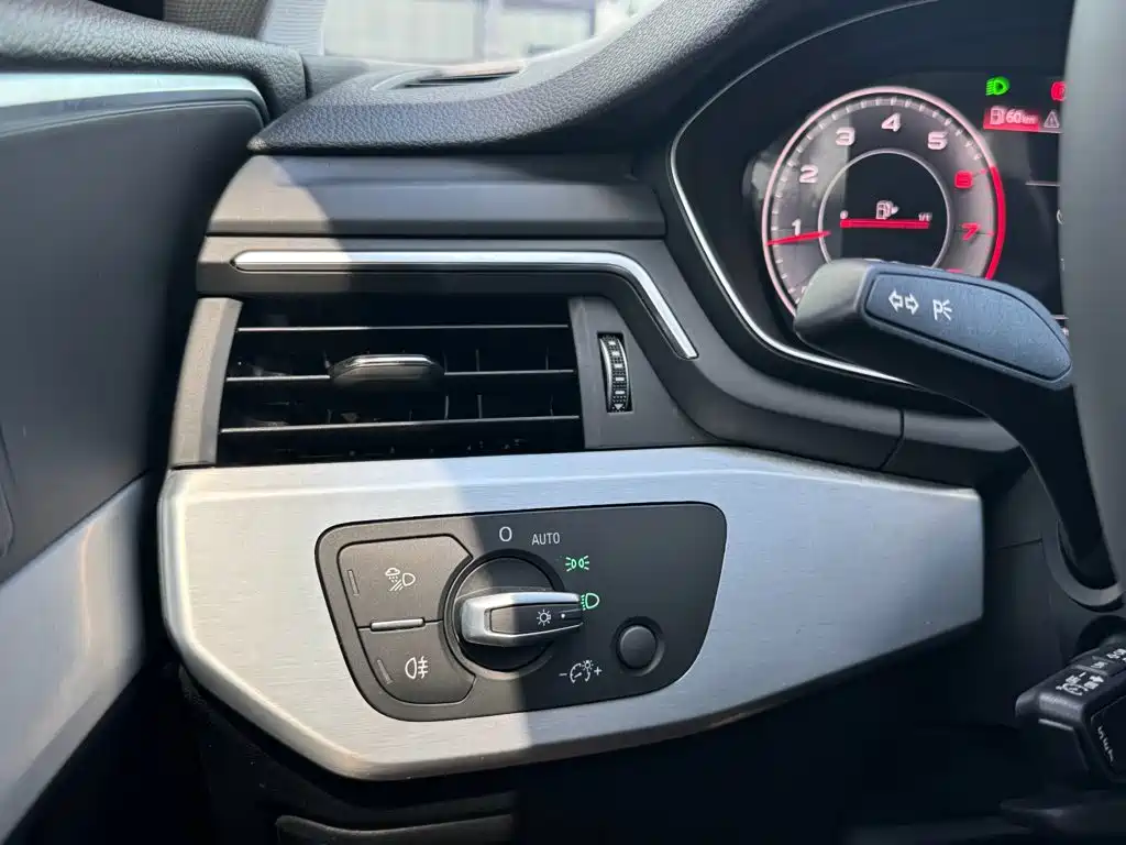Audi A4L — миниатюра 31