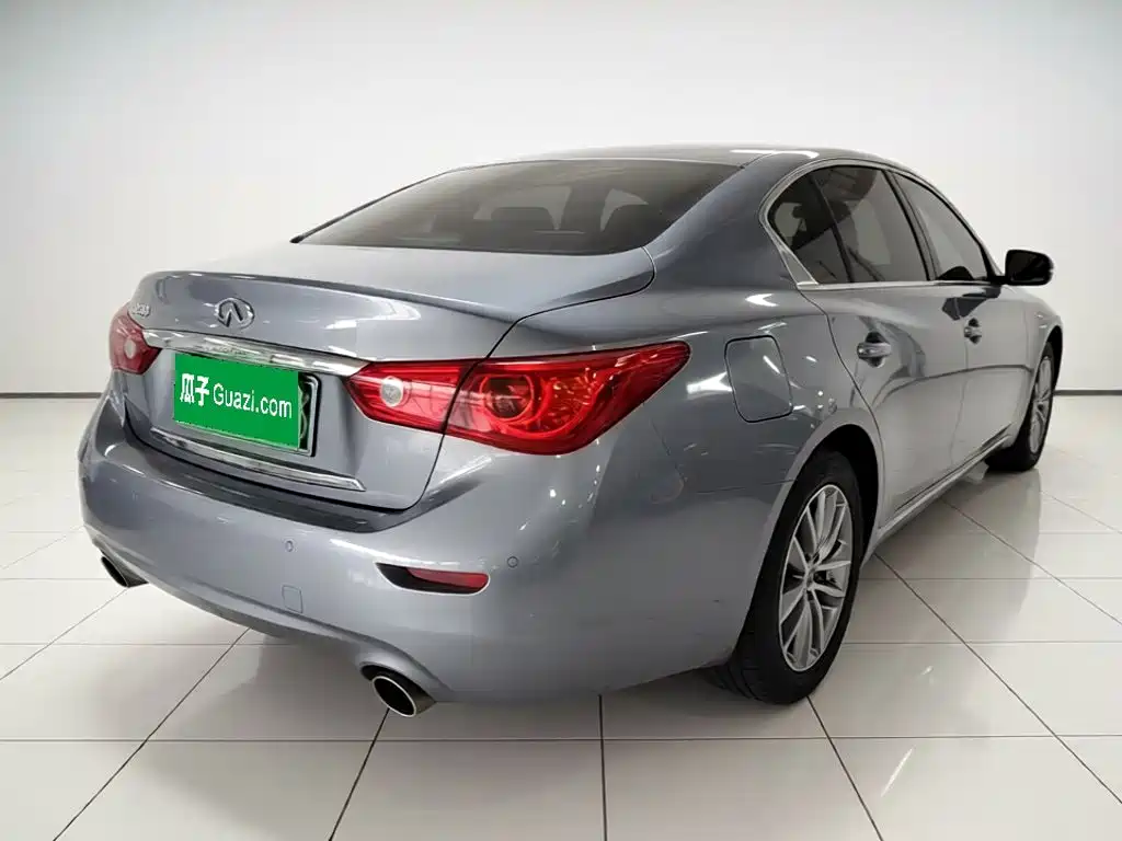 Infiniti Q50L 2016 2.0T Enjoy