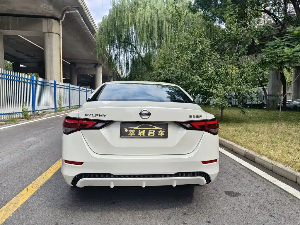 Nissan Sylphy — миниатюра 4