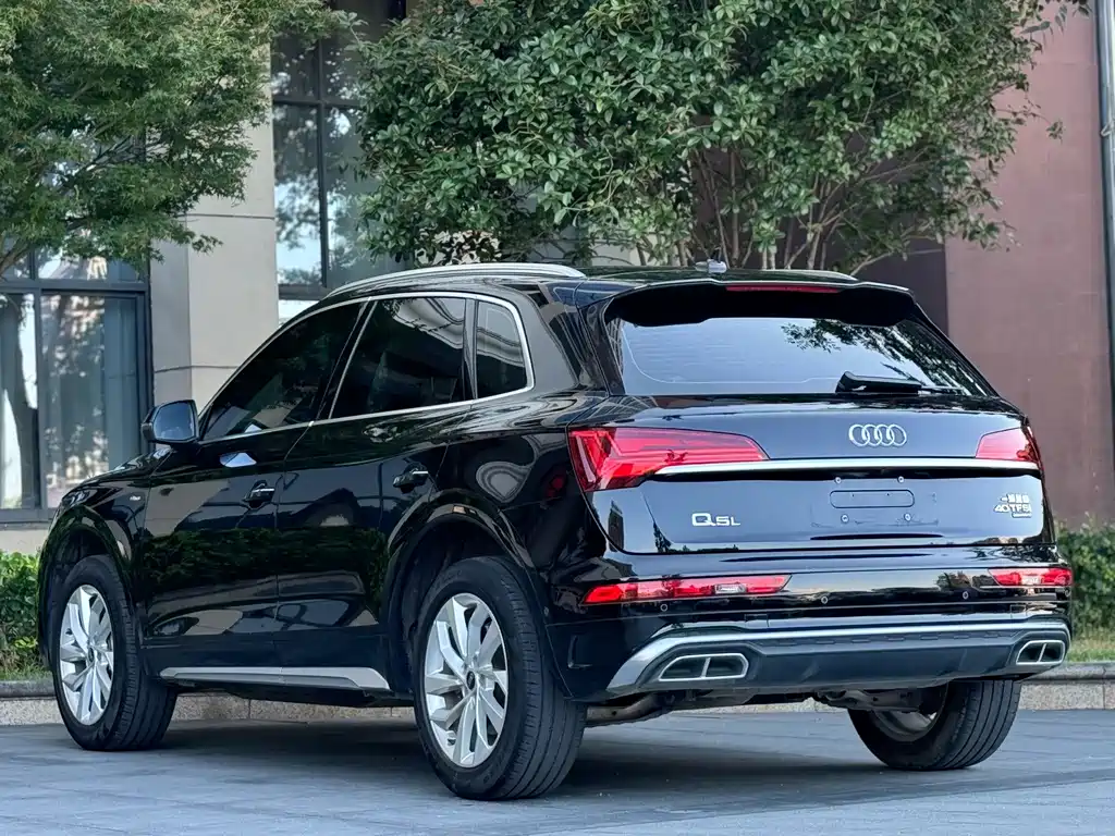 Audi Q5L — миниатюра 9