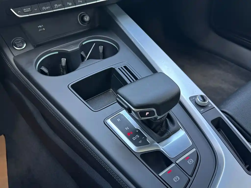 Audi A4L — миниатюра 18