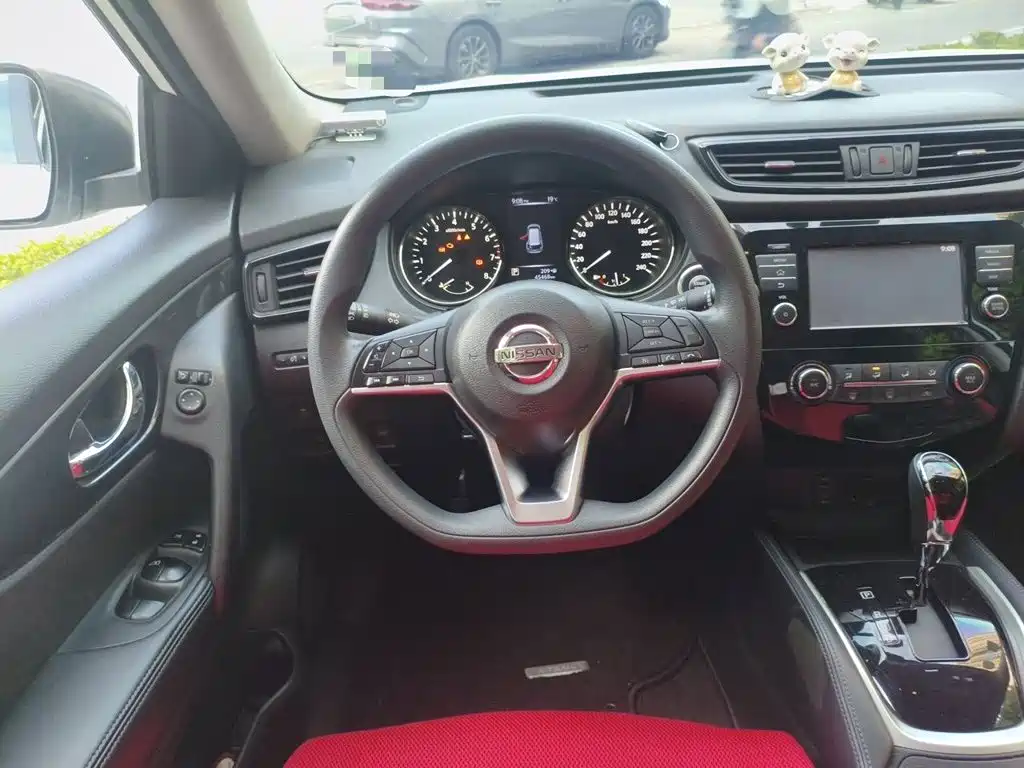 Nissan X-Trail — миниатюра 6