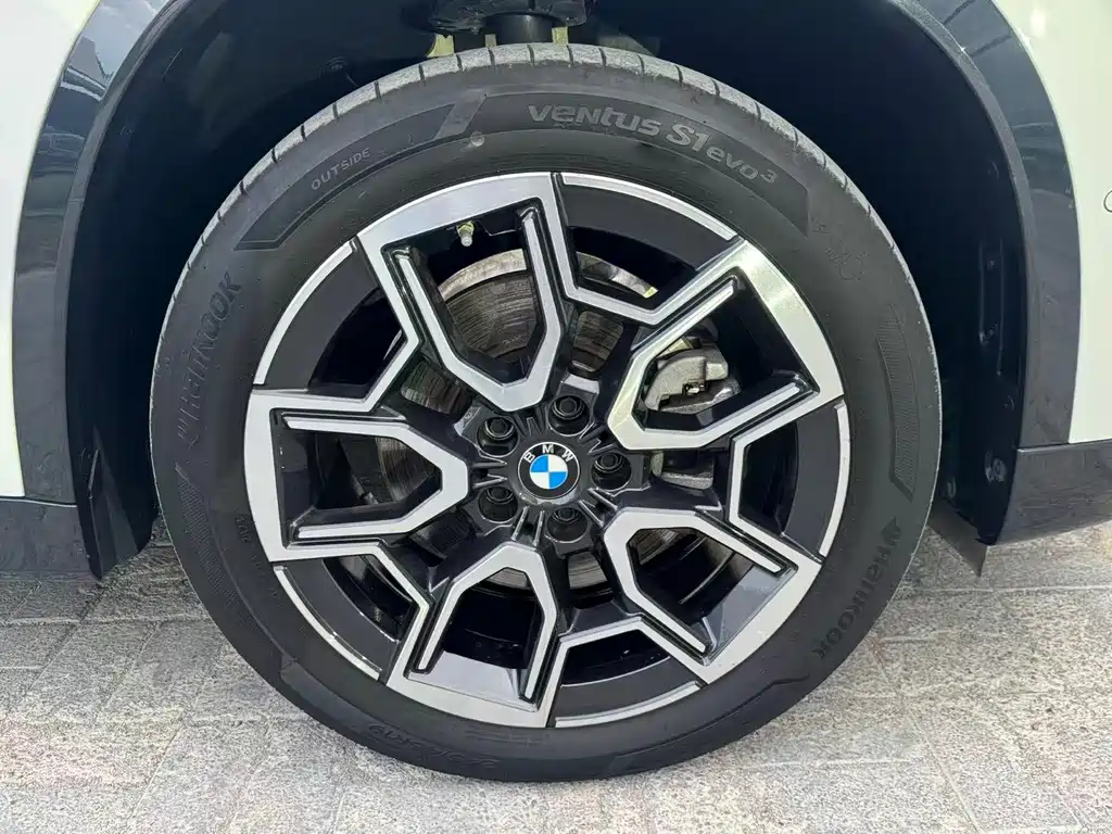 BMW X1 — миниатюра 6