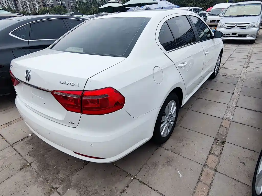 Volkswagen Lavida — миниатюра 15