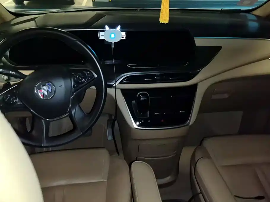 Buick GL8 — миниатюра 12