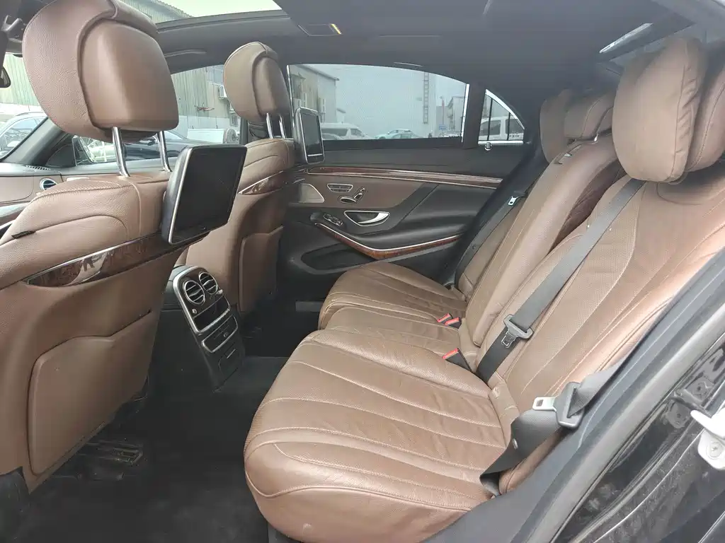 Mercedes-Benz S-Class — миниатюра 6