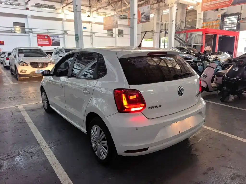 Volkswagen Polo — миниатюра 5