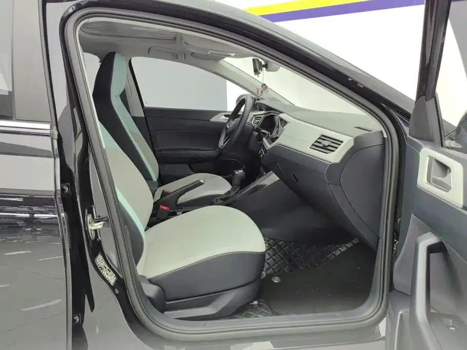 Volkswagen Lavida — миниатюра 8
