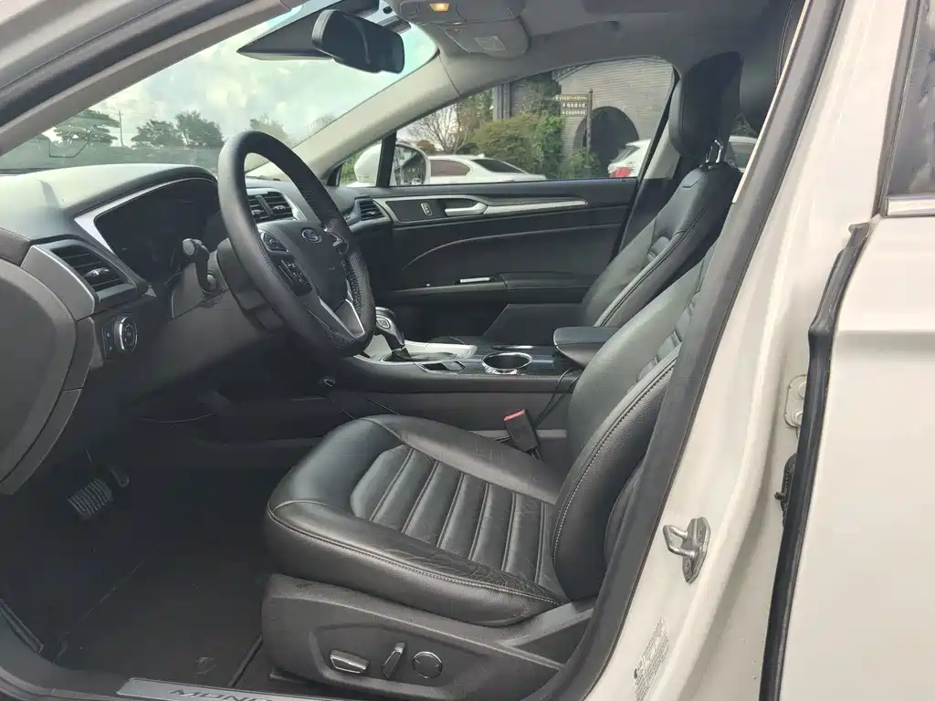 Ford Mondeo — миниатюра 3
