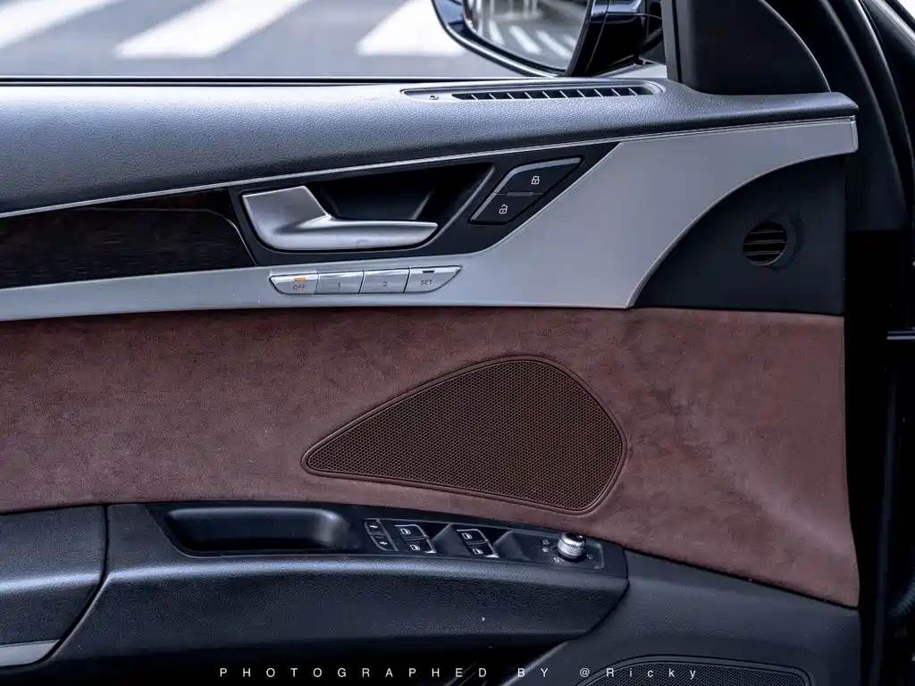 Audi A8 — миниатюра 9